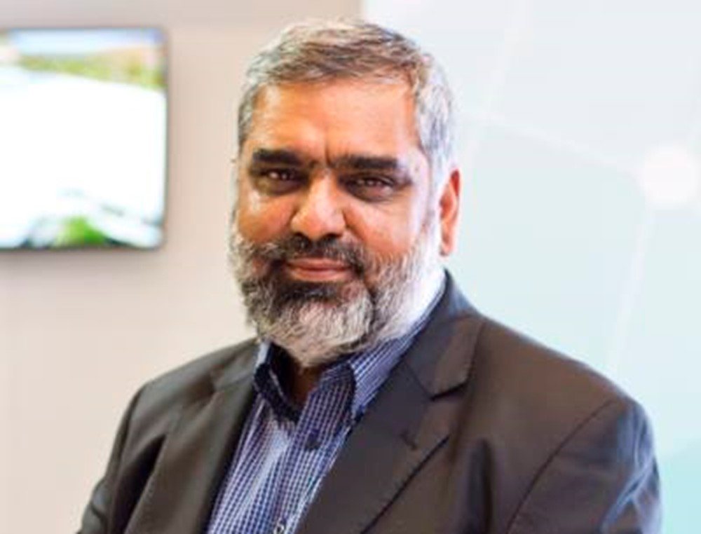 Ahmed Mahomed, CEO at Datacentrix. Sept 2022.jpg